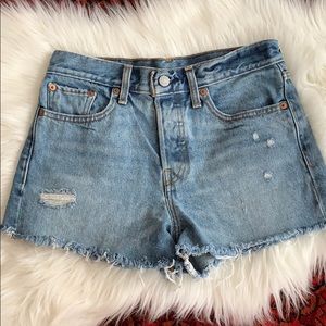 Levi’s shorts